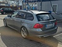 Gebraucht BMW 318 143 PS (105 kW) 2010 Silber Kombi