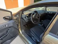 Gebraucht Ford Fiesta Trend 95 PS (69 kW) 2013 Gold Limousine