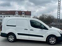 Gebraucht Peugeot Partner 105 PS (77 kW) 2015 Weiß Van / Kleinbus