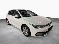 Gebraucht VW Golf VIII Life 131 PS (96 kW) 2022 Pure white Limousine