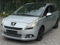 Gebraucht Peugeot 5008 Platinum 163 PS (119 kW) 2011 Grau Van / Kleinbus
