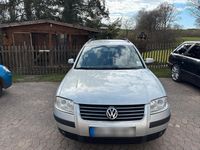 Gebraucht VW Passat 131 PS (96 kW) 2002 Silber Kombi