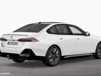 Gebraucht BMW i5 M Sport 289 kW (394 PS) 2024 Alpinweiß uni Limousine