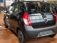Gebraucht Hyundai i10 67 PS (49 kW) 2010 Schwarz Kleinwagen