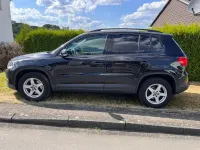 Gebraucht VW Tiguan Business 125 PS (91 kW) 2015 Schwarz SUV