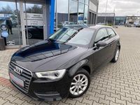 Gebraucht Audi A3 Attraction 110 PS (80 kW) 2016 Schwarz Limousine
