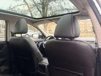 Gebraucht Nissan Qashqai 131 PS (96 kW) 2016 Weiß SUV