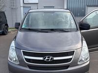 Gebraucht Hyundai H-1 136 PS (100 kW) 2012 Grau Van / Kleinbus
