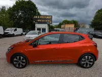 Gebraucht Renault Clio V 91 PS (66 kW) 2023 Orange Limousine