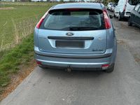 Usata Ford Focus 100 CV (73 kW) 2005 Blu Berlina