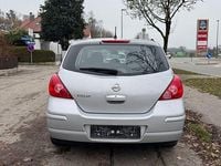 Gebraucht Nissan Tiida Tekna 126 PS (92 kW) 2008 Silber Kleinwagen