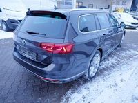 Gebraucht VW Passat R-line 200 PS (147 kW) 2022 Grau Kombi