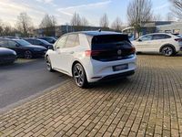 Gebraucht VW ID.3 Pro Performance 150 kW (204 PS) 2022 Weiß Kleinwagen