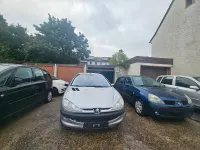 Gebraucht Peugeot 206 Premium 109 PS (80 kW) 2001 Silber Limousine