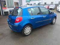 Gebraucht Renault Clio II 111 PS (81 kW) 2008 Blau Kleinwagen