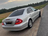 Gebraucht Mercedes E320 224 PS (164 kW) 2004 Silber Limousine