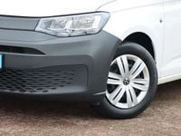 Gebraucht VW Caddy Basis 114 PS (83 kW) 2022 Weiß Van / Kleinbus
