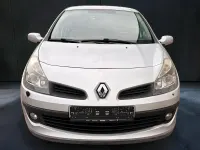 Gebraucht Renault Clio II 88 PS (64 kW) 2006 Silber Limousine