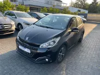 Gebraucht Peugeot 208 Active 82 PS (60 kW) 2018 Schwarz Kleinwagen