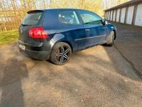 Gebraucht VW Golf 75 PS (55 kW) 2005 Blau Coupé