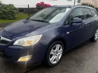 Gebraucht Opel Astra 125 PS (91 kW) 2011 Blau Kombi
