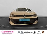 Gebraucht VW Passat Basis 150 PS (110 kW) 2025 Weiss Kombi