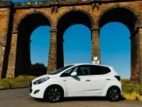 Gebraucht Hyundai ix20 125 PS (91 kW) 2016 Weiß Kleinwagen