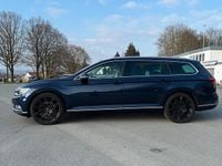 Gebraucht VW Passat 190 PS (139 kW) 2017 Blau Kombi
