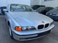 Gebraucht BMW 525 163 PS (119 kW) 2001 Silber Limousine