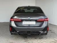 Gebraucht BMW 520 M Sport 197 PS (144 kW) 2024 Grau Limousine