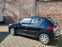 Gebraucht Peugeot 206+ 58 PS (42 kW) 2009 Schwarz Kleinwagen