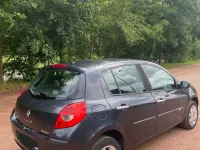 Gebraucht Renault Clio 90 PS (66 kW) 2006 Grau Kleinwagen