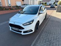 Usata Ford Focus ST 250 CV (183 kW) 2017 Bianco Berlina