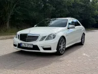 Gebraucht Mercedes E63 AMG Avantgarde 557 PS (409 kW) 2011 Weiß Limousine