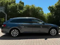 Gebraucht Skoda Superb Elegance 190 PS (139 kW) 2020 Grau Kombi