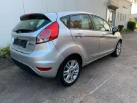 Gebraucht Ford Fiesta SYNC Edition 101 PS (74 kW) 2015 Silber Kleinwagen