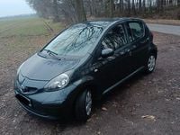 Gebraucht Toyota Aygo 68 PS (50 kW) 2009 Grau Kleinwagen