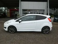 Gebraucht Ford Fiesta ST-Line 140 PS (102 kW) 2016 Frozen white Kleinwagen