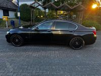 Gebraucht BMW 750 381 PS (280 kW) 2013 Schwarz Limousine