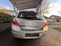 Gebraucht Opel Astra Edition 101 PS (74 kW) 2004 Silber Limousine
