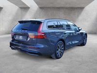 Gebraucht Volvo V60 145 PS (106 kW) 2025 Kombi
