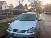 Gebraucht VW Golf V 102 PS (75 kW) 2005 Beige Kleinwagen