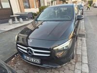 Gebraucht Mercedes B180 116 PS (85 kW) 2019 Schwarz Van / Kleinbus