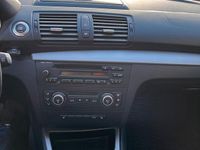 Gebraucht BMW 118 143 PS (105 kW) 2009 Schwarz Kleinwagen