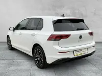 Gebraucht VW Golf VIII United 131 PS (96 kW) 2021 Weiß Limousine