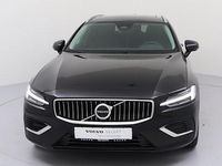 Gebraucht Volvo V60 Plus 350 PS (257 kW) 2025 Schwarz Kombi