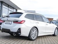 Gebraucht BMW 330 Comfort Edition 245 PS (180 kW) 2025 Weiß Kombi