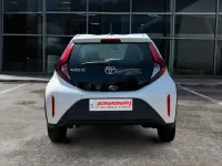 Gebraucht Toyota Aygo X Basis 72 PS (52 kW) 2023 Weiß SUV