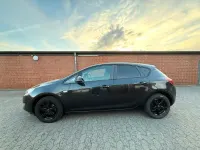 Brugt Opel Astra Design Edition 87 HK (63 kW) 2012 Sort Sedan