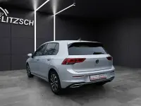 Używany VW Golf VIII Active 150 KM (110 kW) 2023 Srebrny Sedan/Limuzyna